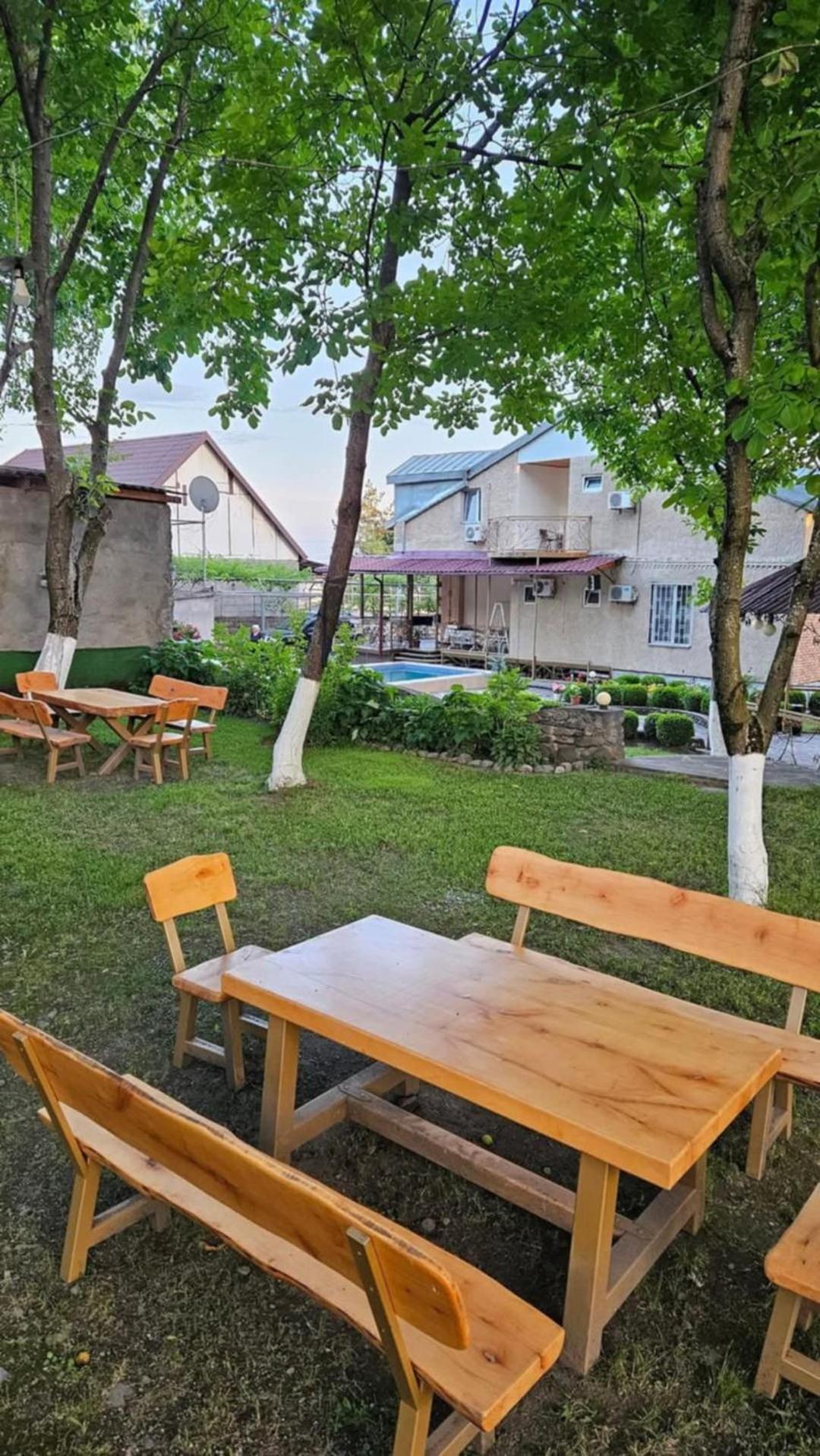 Family Hotel Lago & Wine Cellar Лагодехи Экстерьер фото