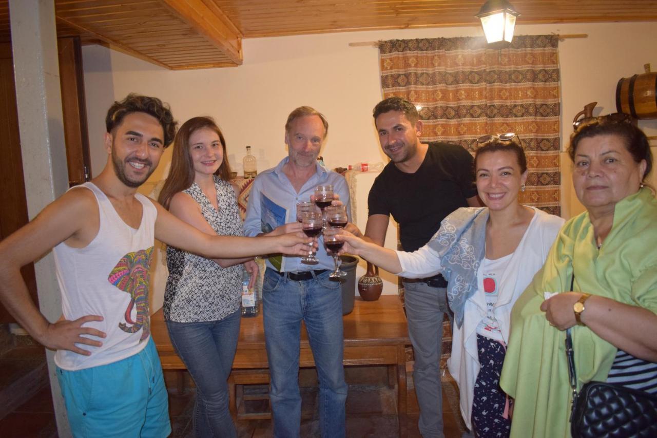 Family Hotel Lago & Wine Cellar Лагодехи Экстерьер фото